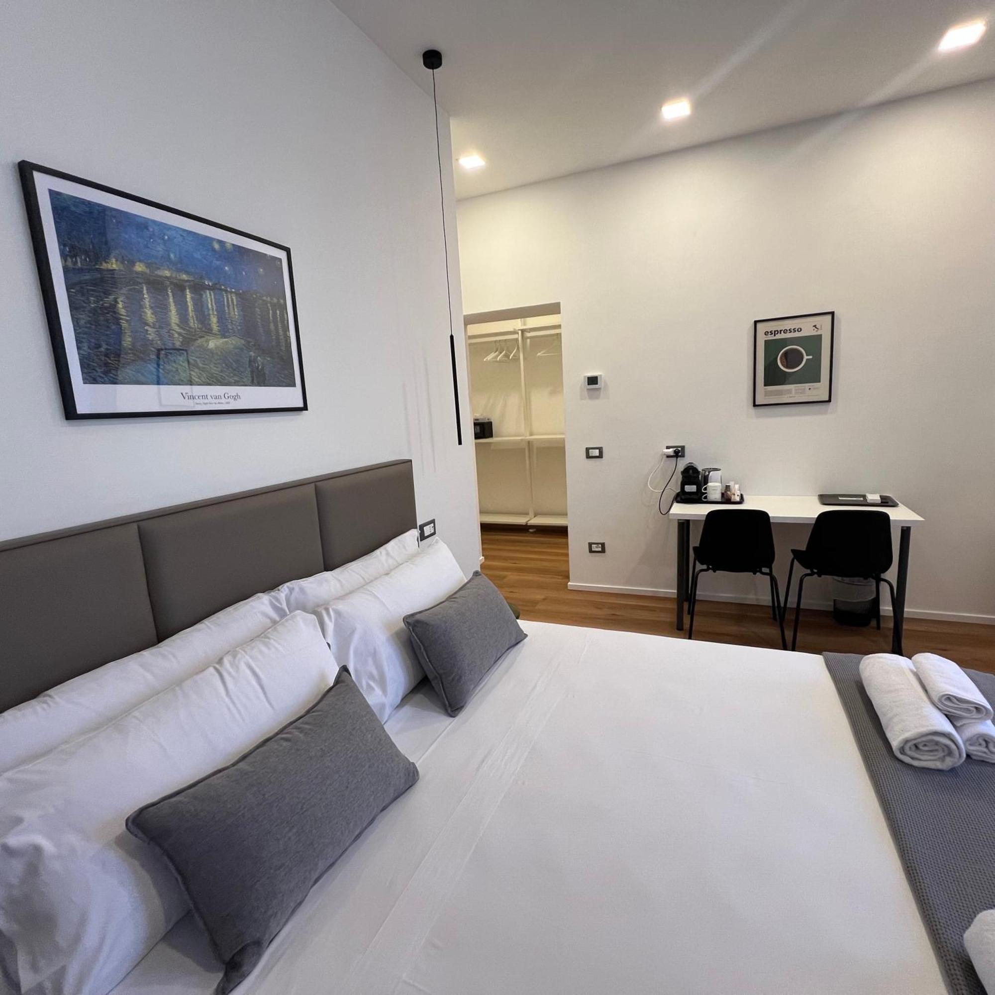 Sunrise Rooms La Spezia Bagian luar foto