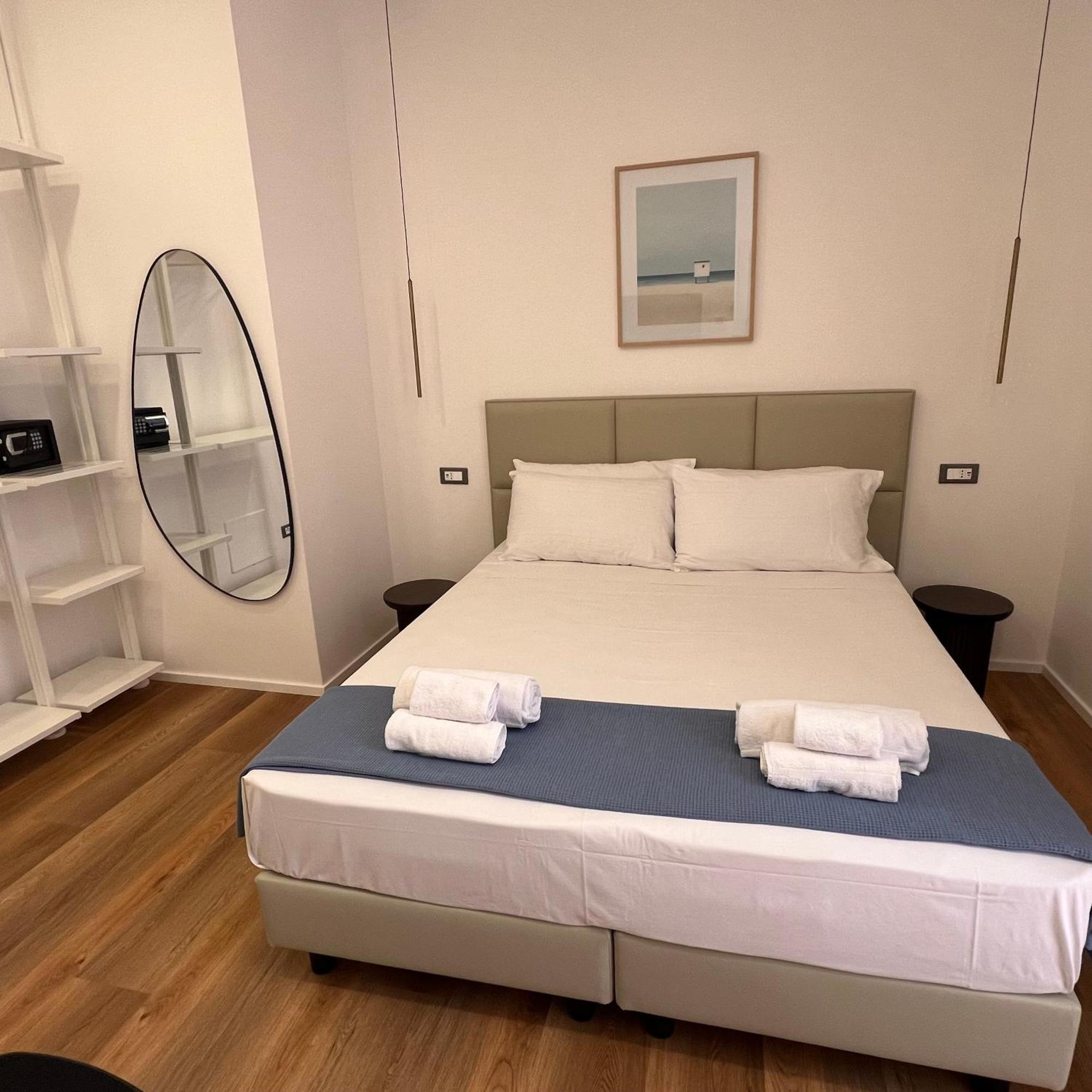Sunrise Rooms La Spezia Bagian luar foto