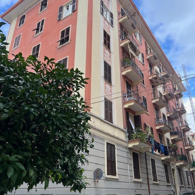 Sunrise Rooms La Spezia Bagian luar foto